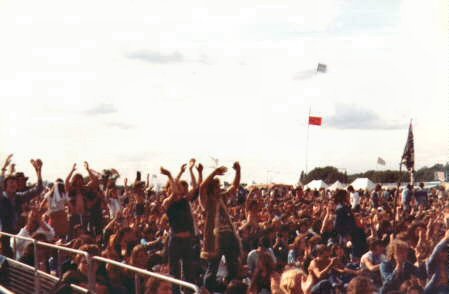 Stuart 'Mac' McDonald - Bass Player